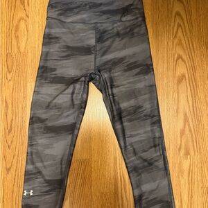 Under Armour Black & Gray Camo Performance Leggings